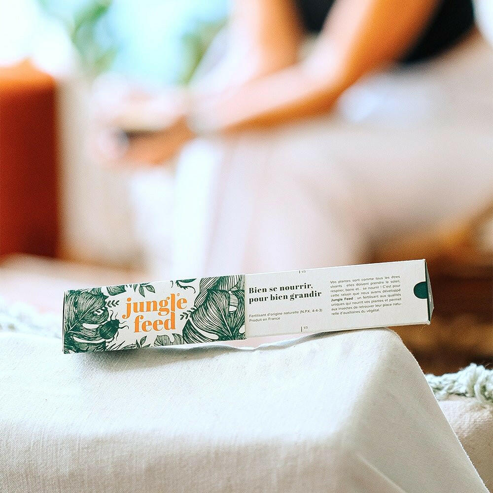 engrais jungle feed bio sur une table