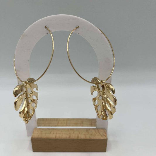 Monstera Ohrringe – Tropischer Chic-Stil