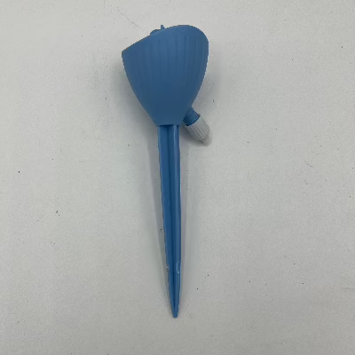 arroseur goutte a goutte bleu nouveau design sur fond blanc