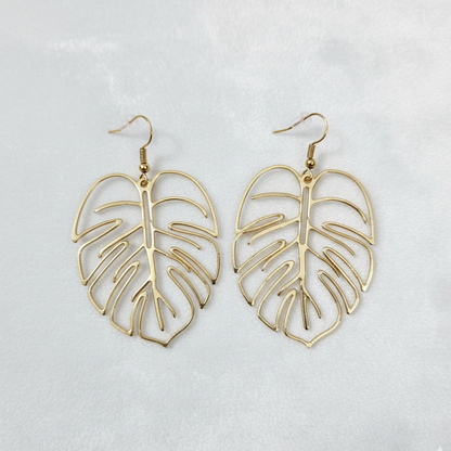 Boucles d'Oreilles Pendantes Feuille de Monstera Dorée | Style Tropical Chic