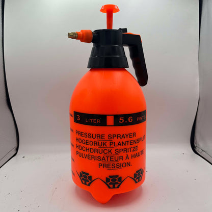 pulverisateur orange capacité de 2L vu de face 